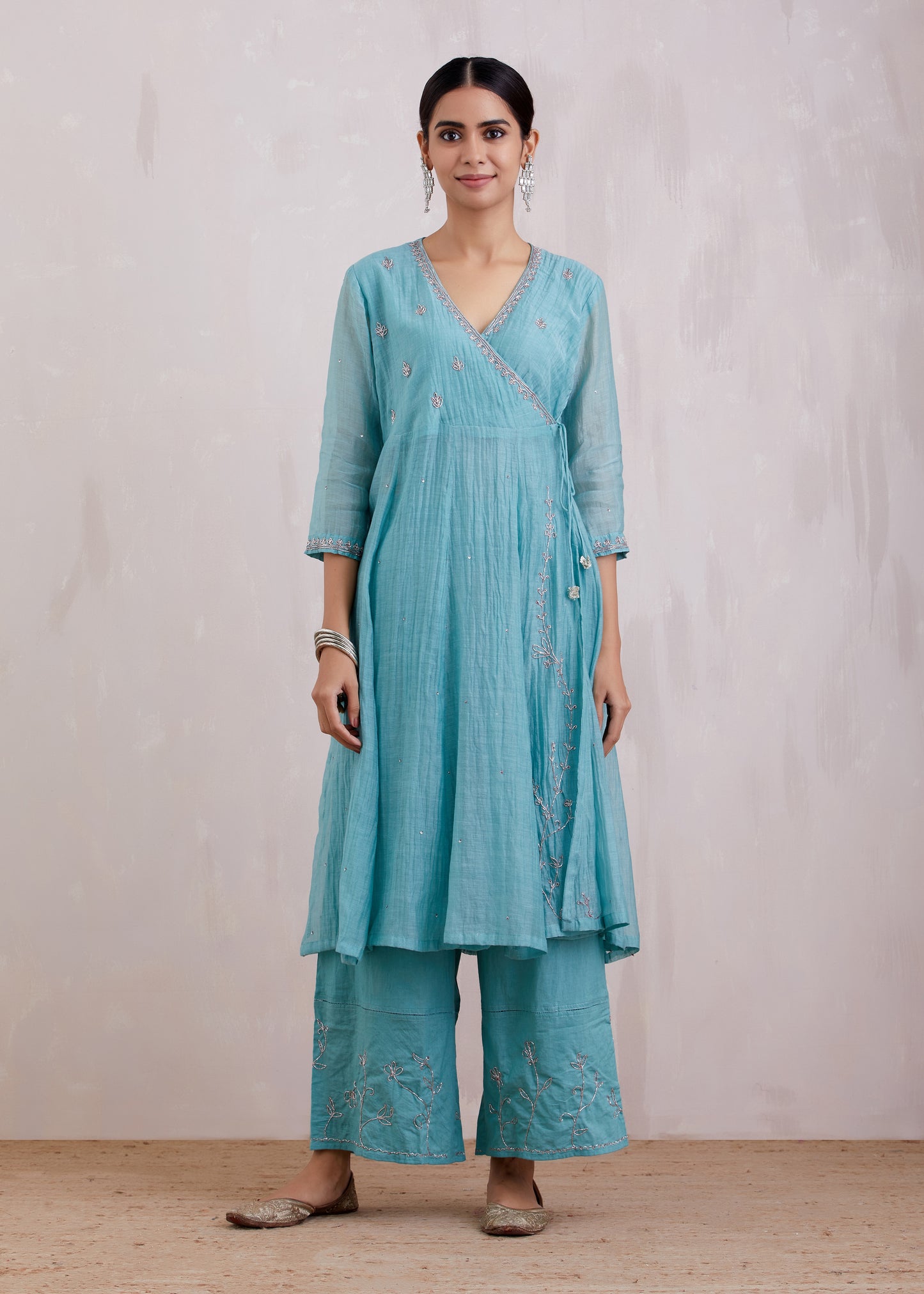 Naqsh Angrakha Kurta Set of 3 of 3