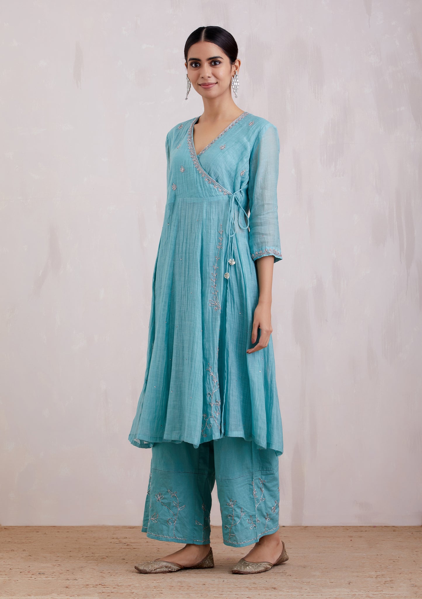 Naqsh Angrakha Kurta Set of 3 of 3