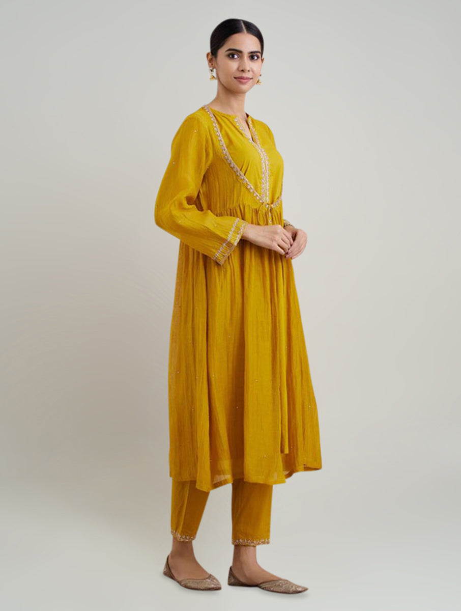 Naqsh Shrug Kurta