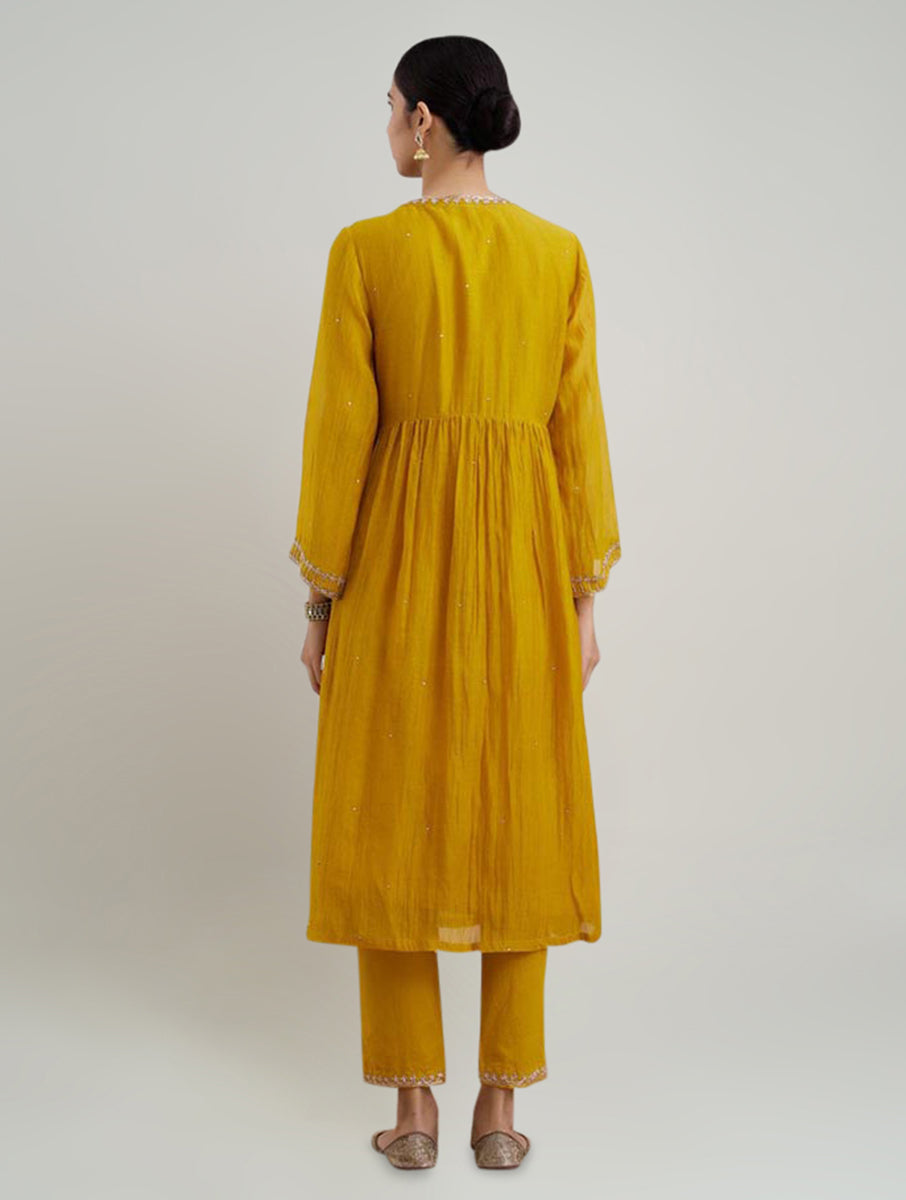 Naqsh Shrug Kurta