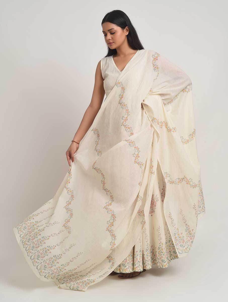 Kado Skirt, Top and Dupatta Set