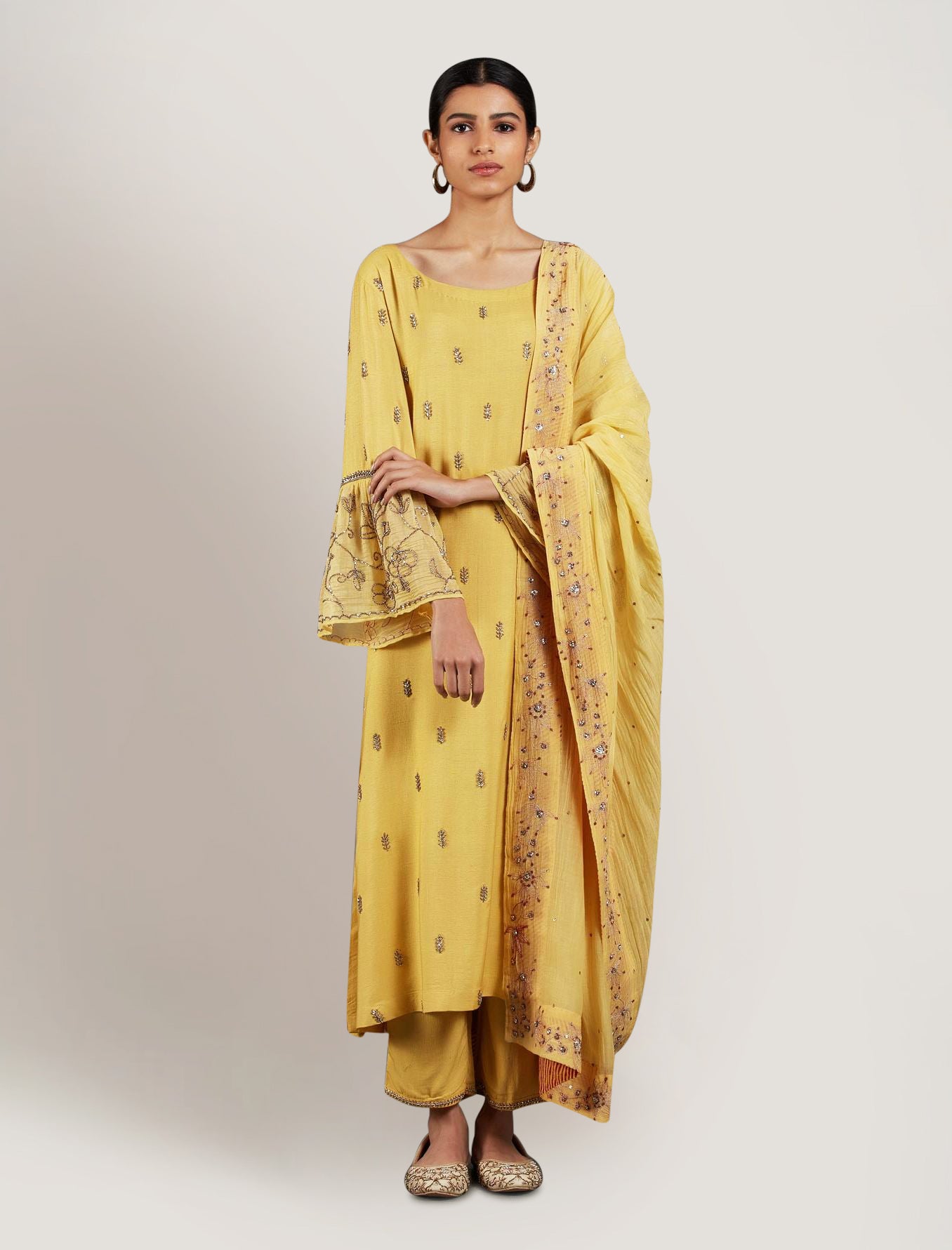 Noori - R Neck Kurta set