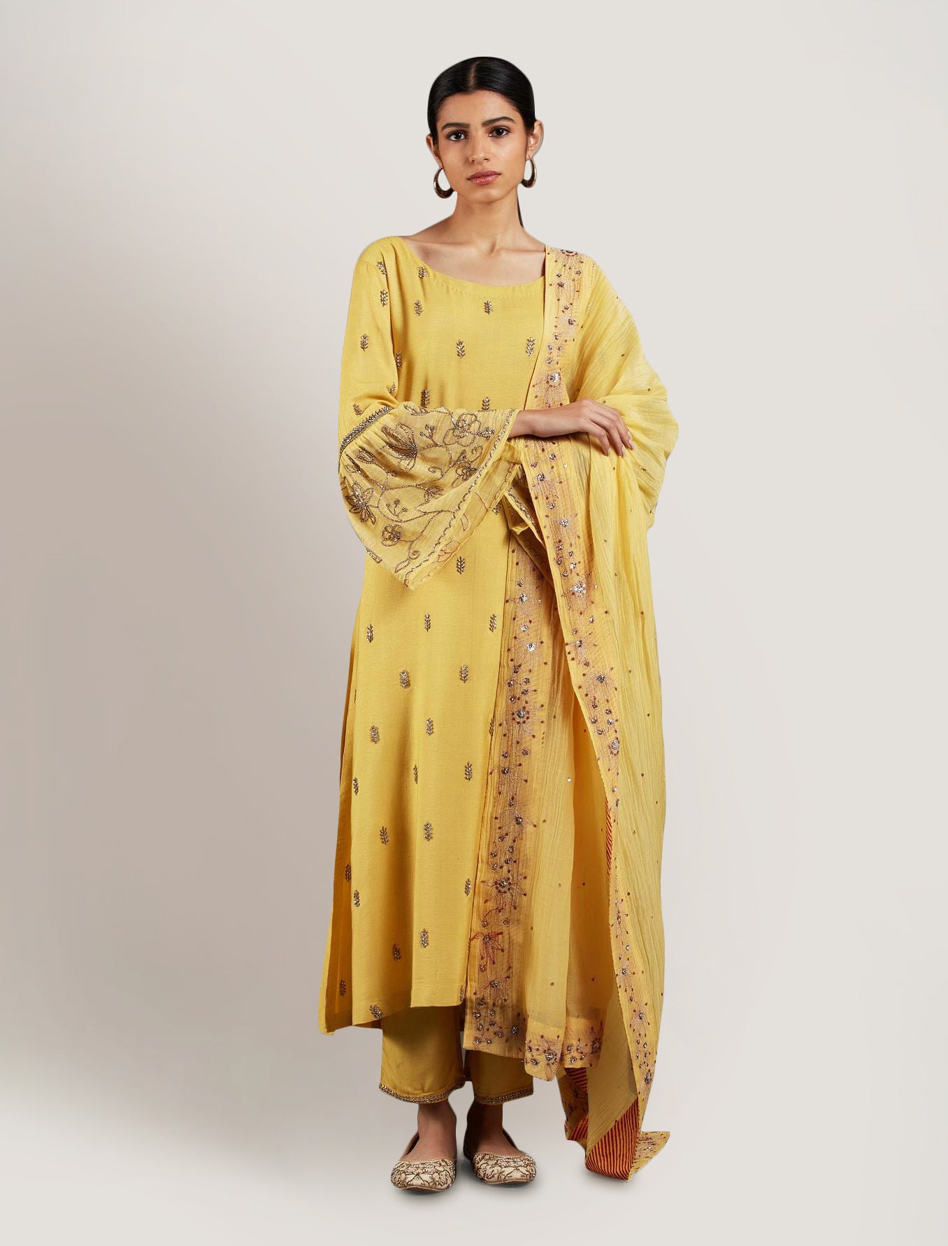 Noori - R Neck Kurta set