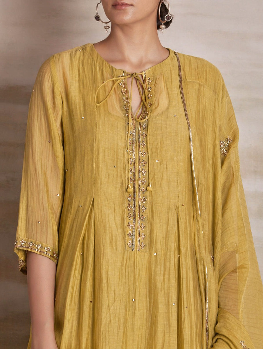 Naqsh Yellow Box Pleat  Kurta set of 3
