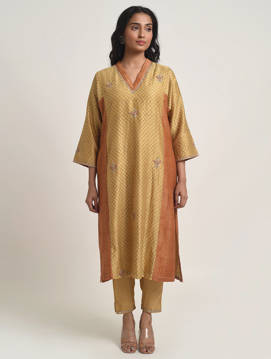 Bela V neck Kurta