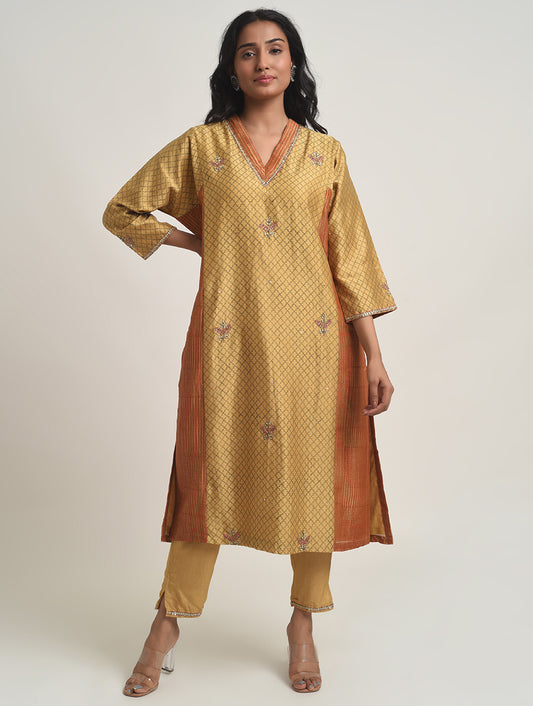 Bela V neck Kurta