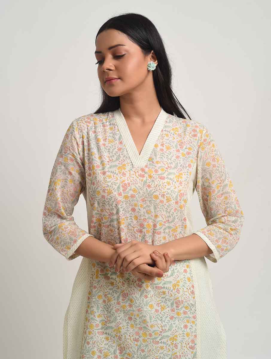 Kado V- Neck Kurta