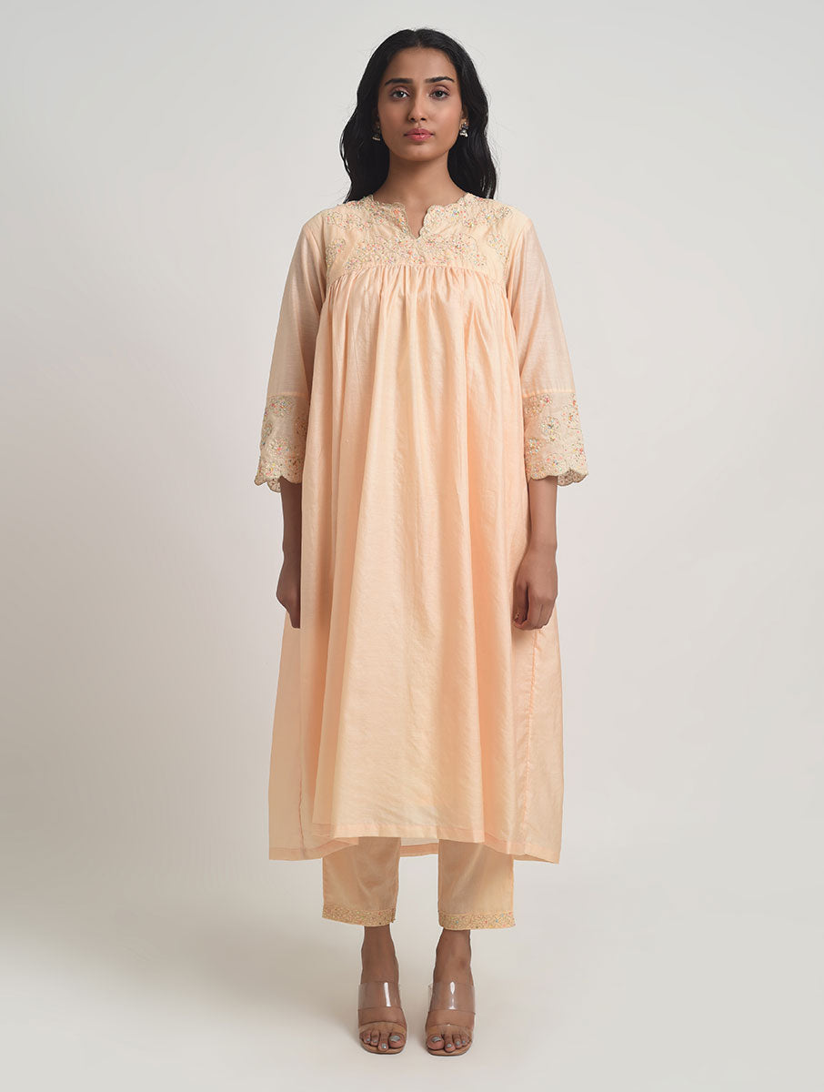 Indri Yok Kurta