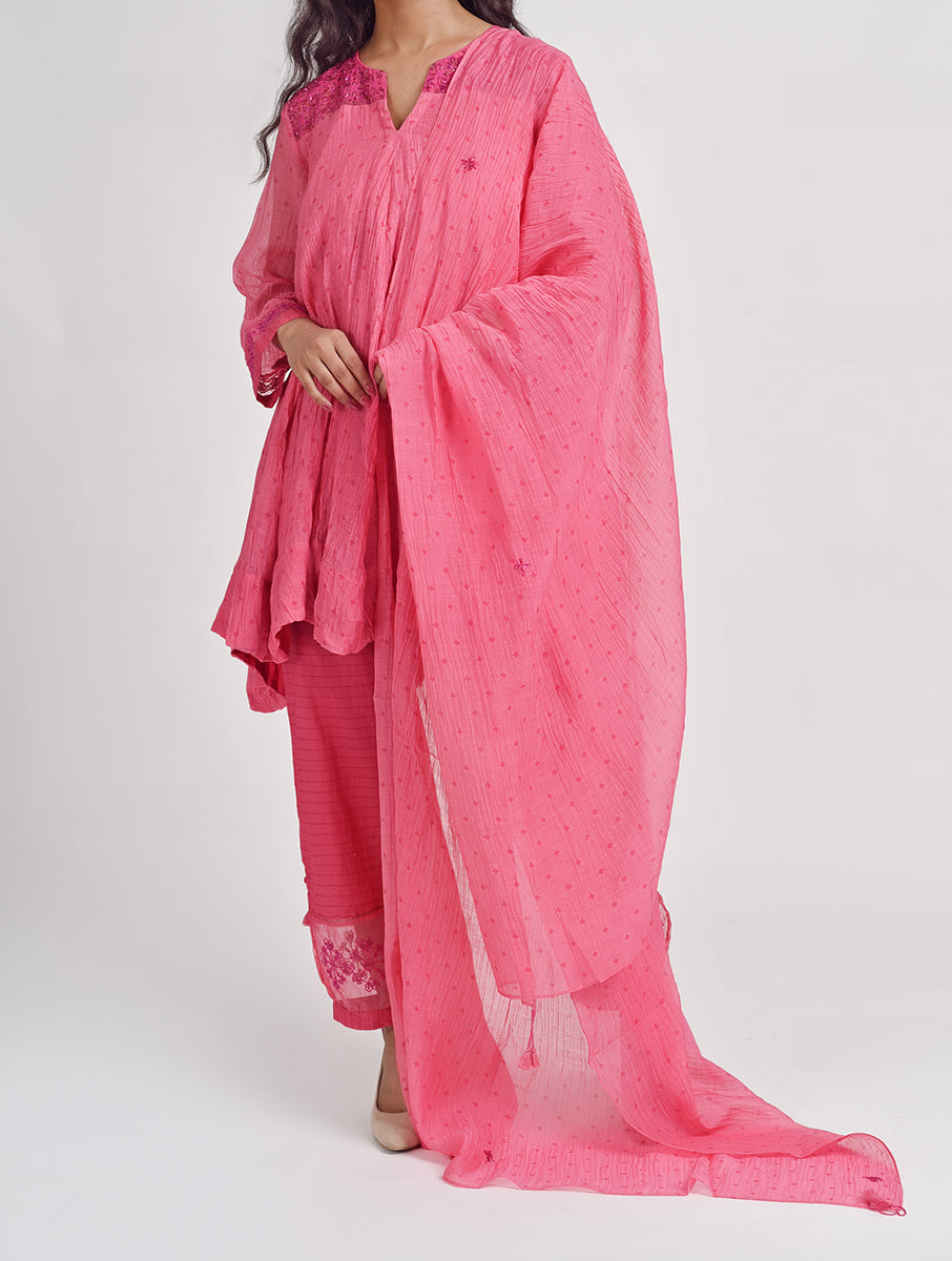 Women Pink Color Hand Embroidered printed Cotton Silk Dupatta 