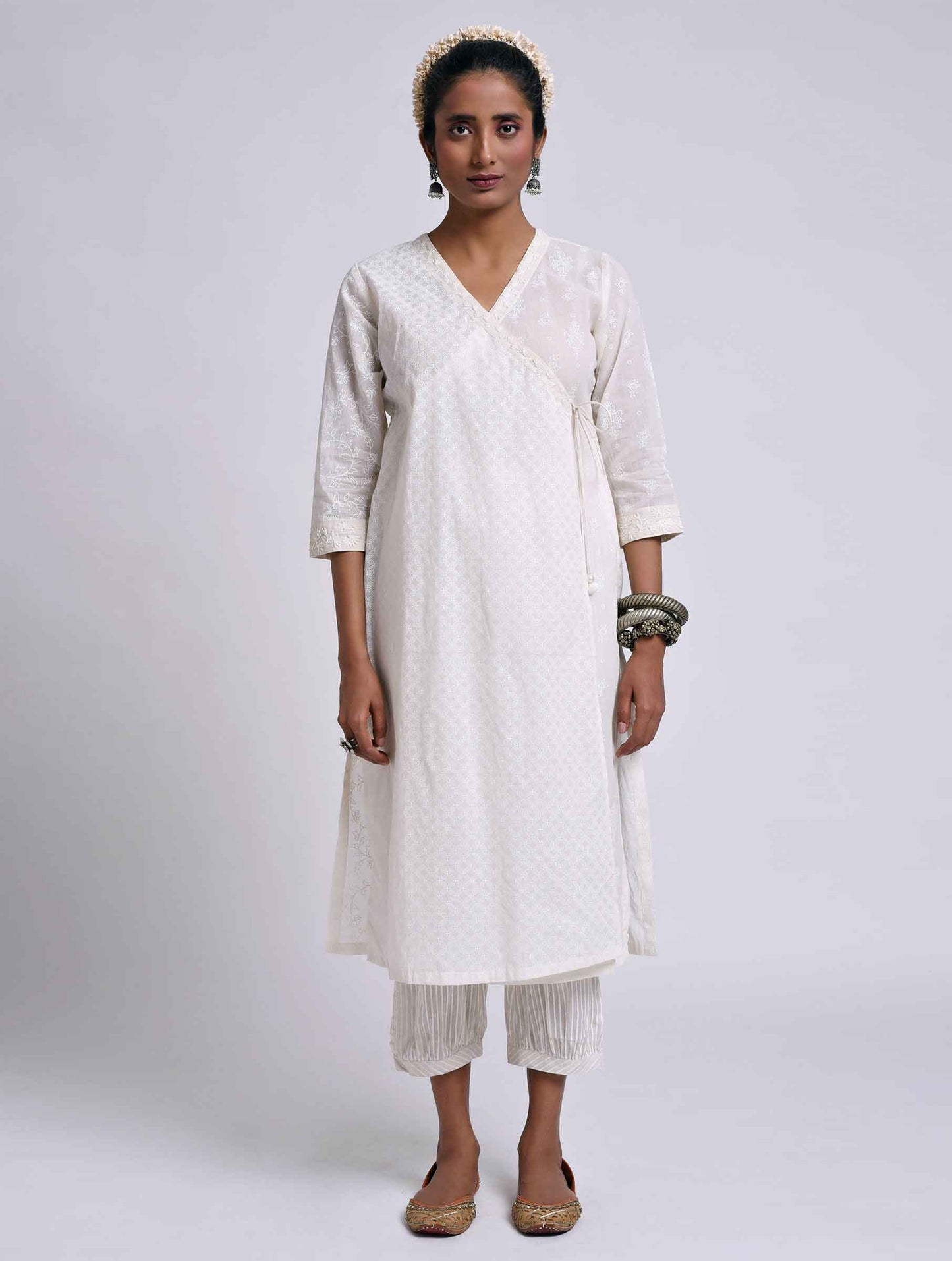 Meera V Neck Kurta