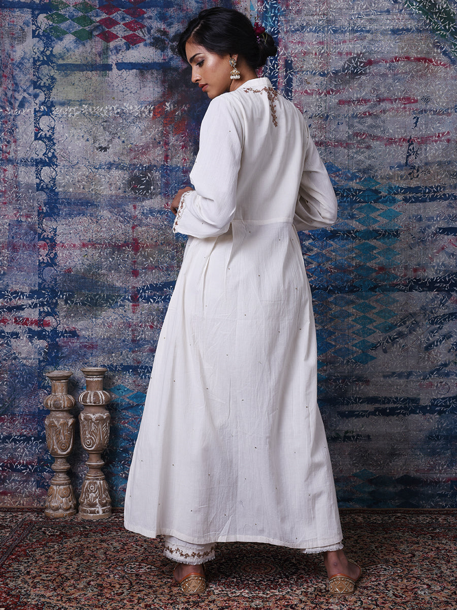 Ahjaza Collar Kurta, Pant Set