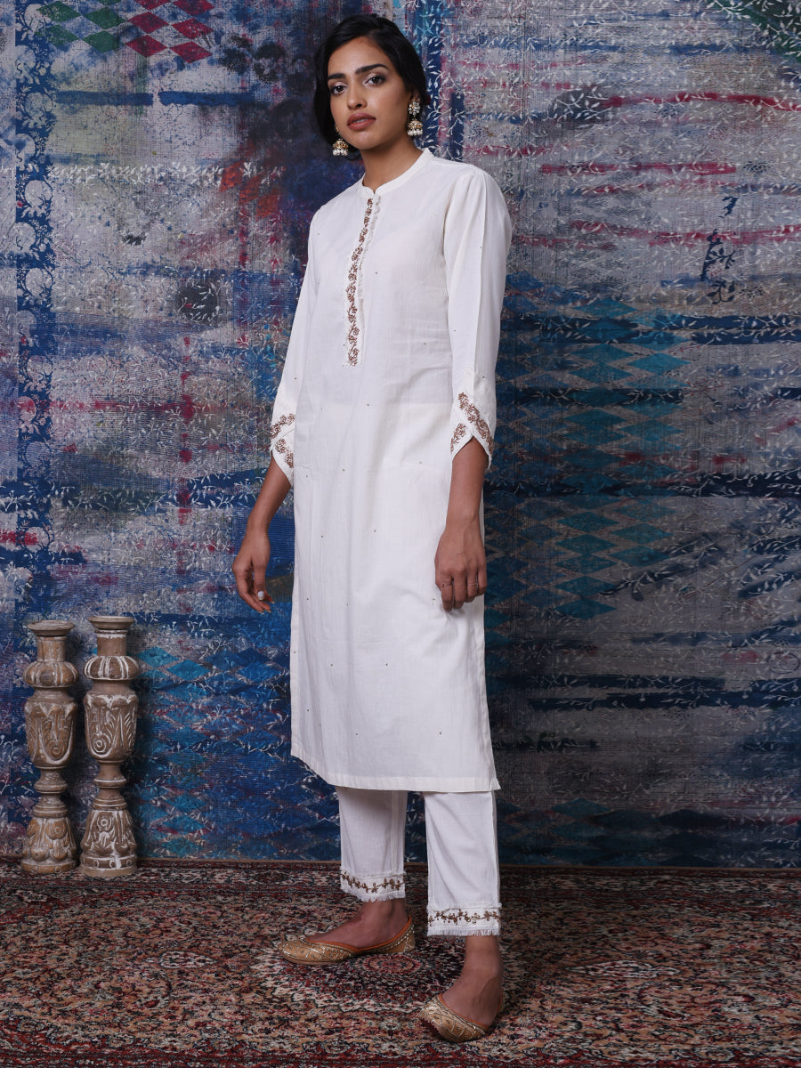 Ahjaza Straight Kurta, Pajama Set