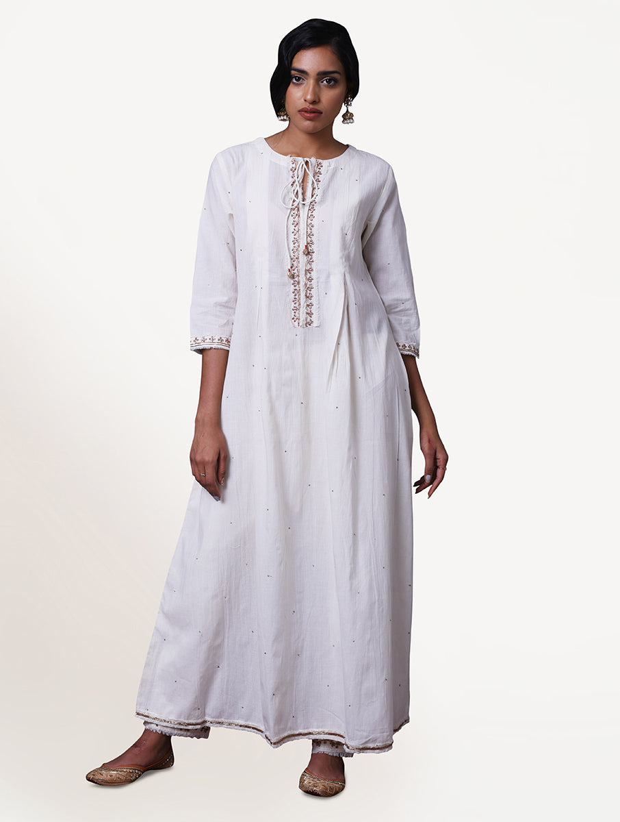 Ehjaza Box Pleat Kurta