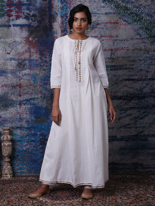 Ahjaza Box Pleat Kurta, Pant Set