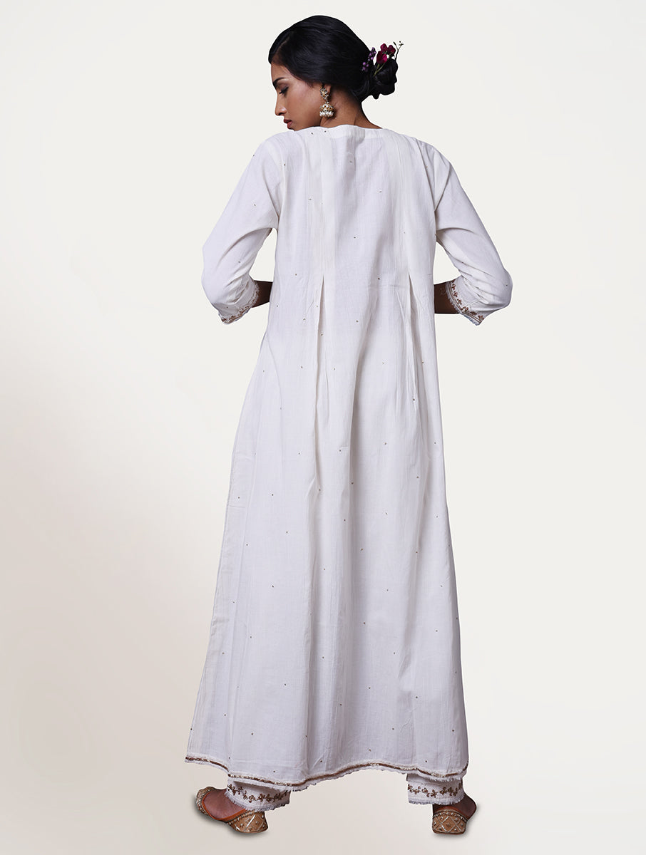 Ehjaza Box Pleat Kurta