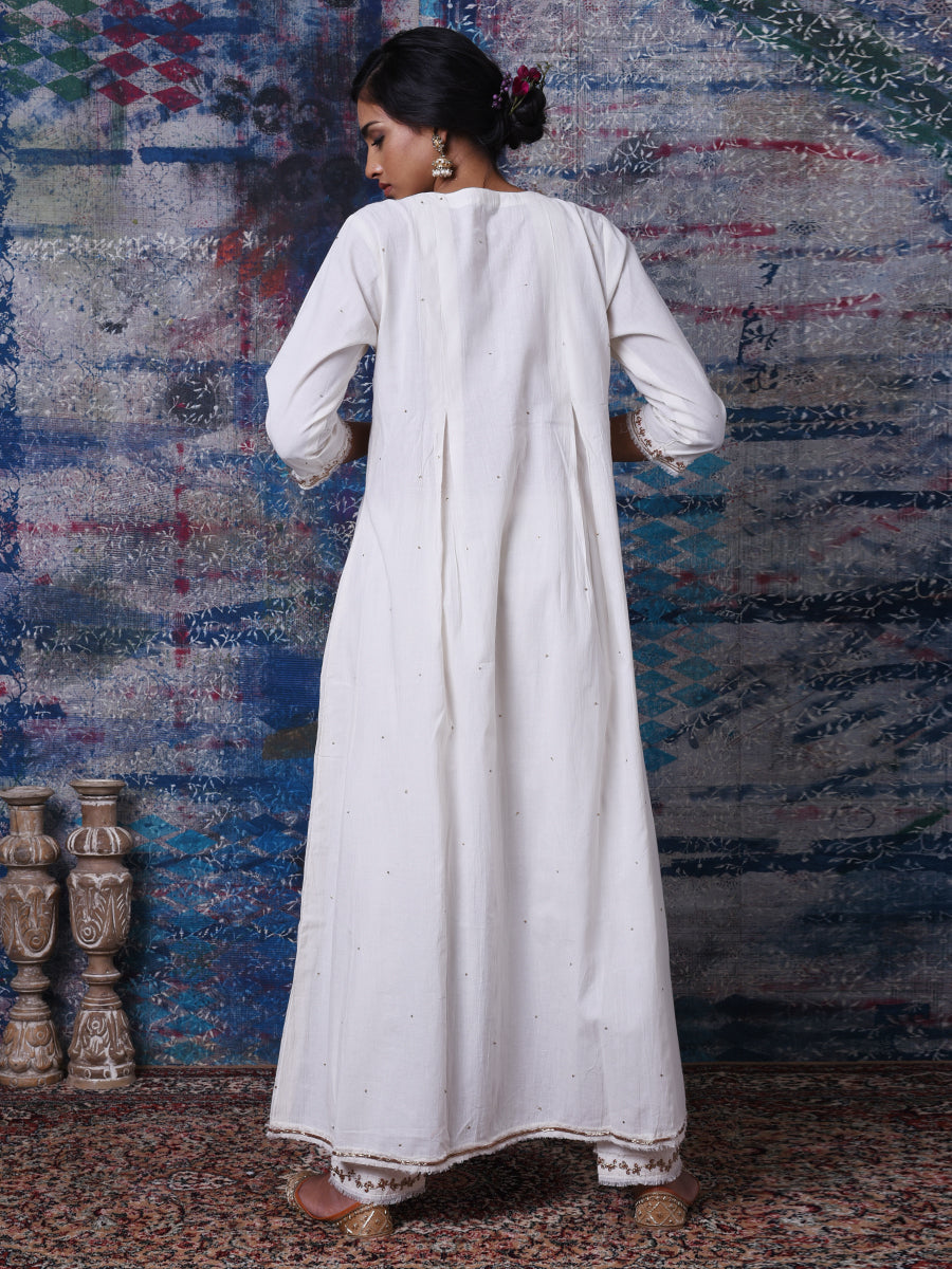 Ahjaza Box Pleat Kurta, Pant Set