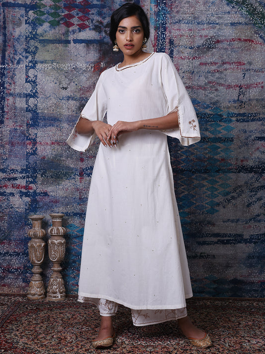 Ahjaza Boat Neck Kurta, Pajama Set
