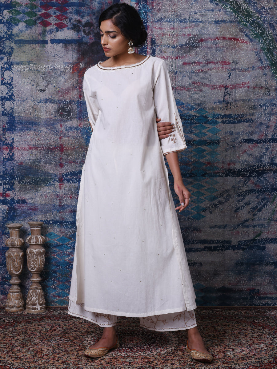 Ahjaza Boat Neck Kurta, Pajama Set