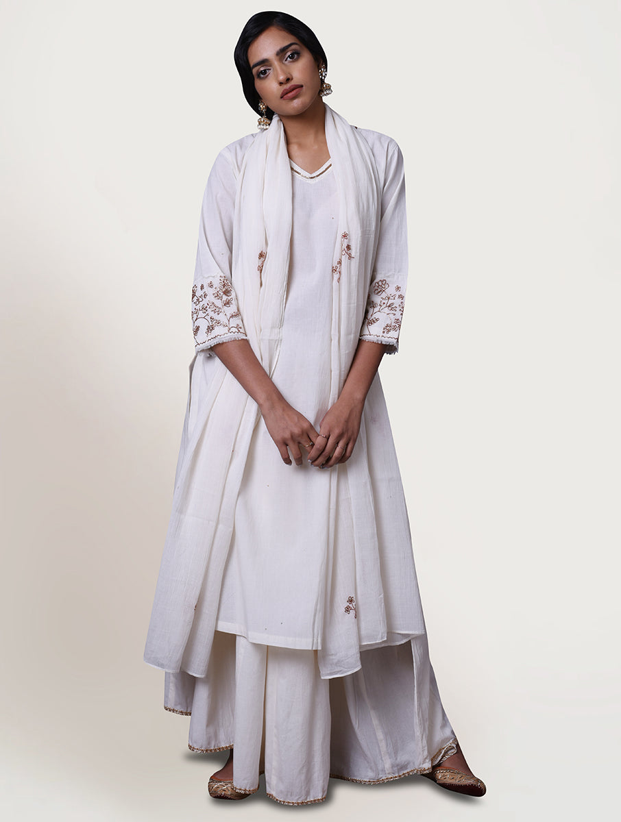 Ehjaza V-Neck Kurta