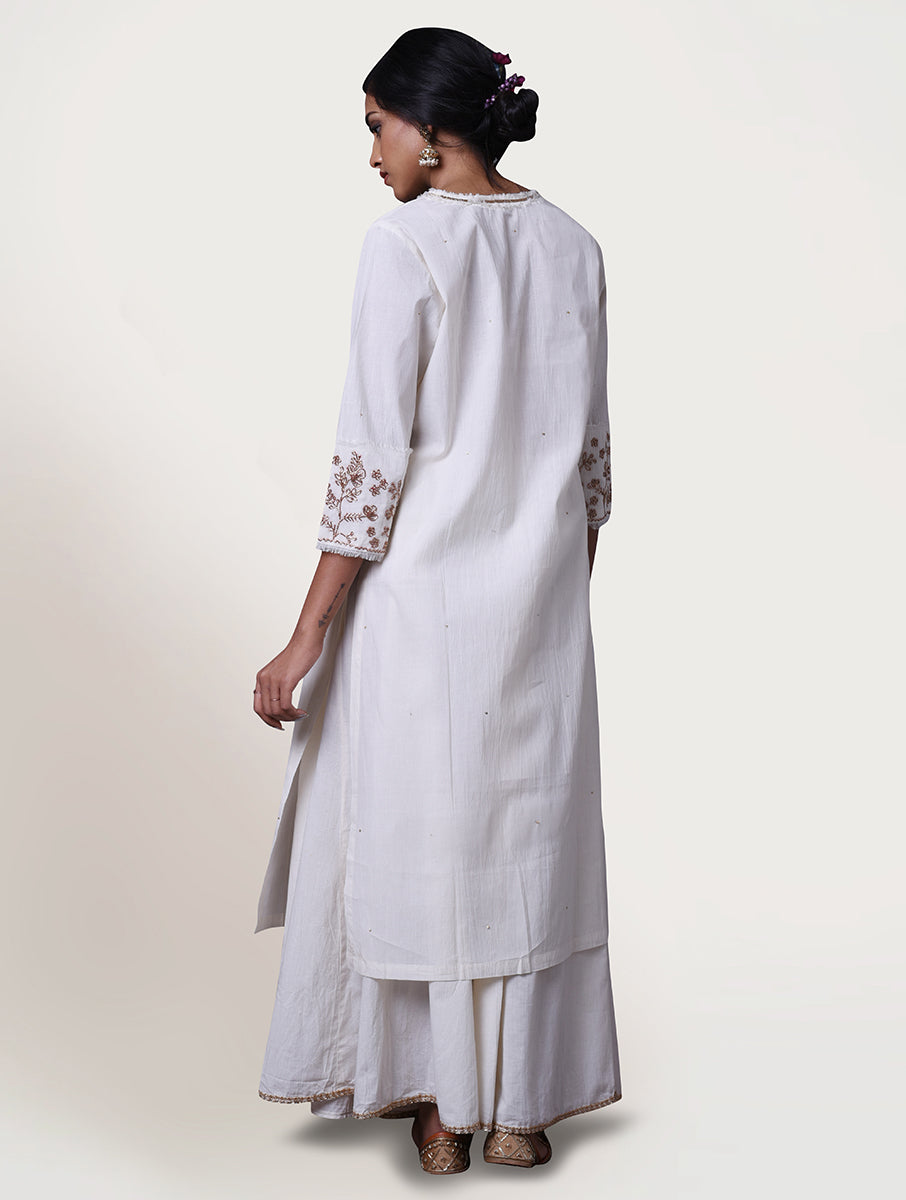 Ehjaza V-Neck Kurta