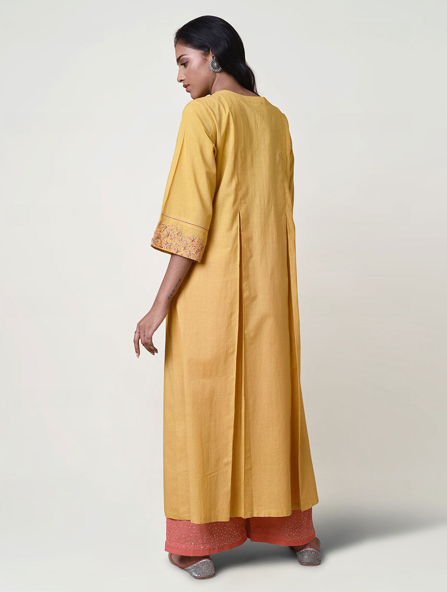 Tabeer Box Pleat Kurta