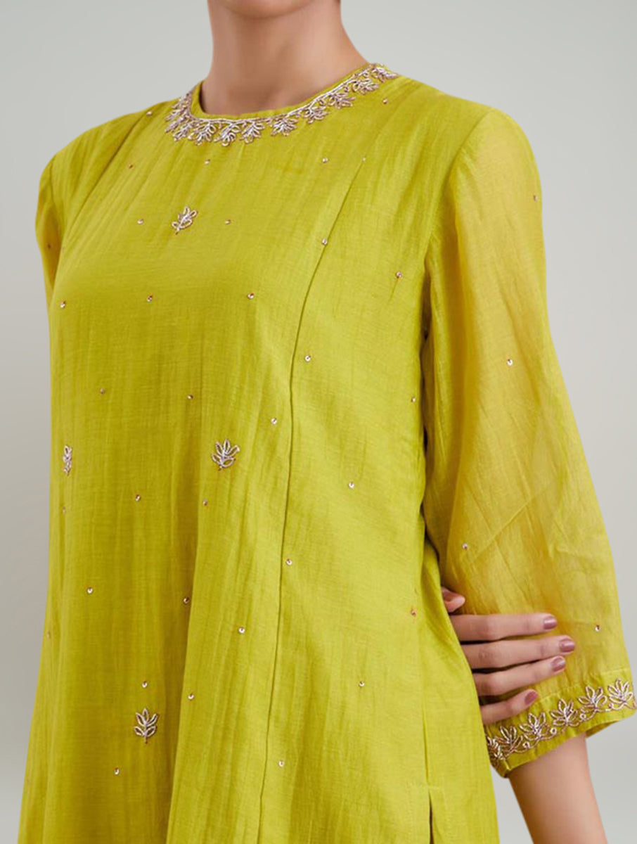 Women Lime Green Chanderi Silk Embroidered Round Neck Regular Fit Kurta